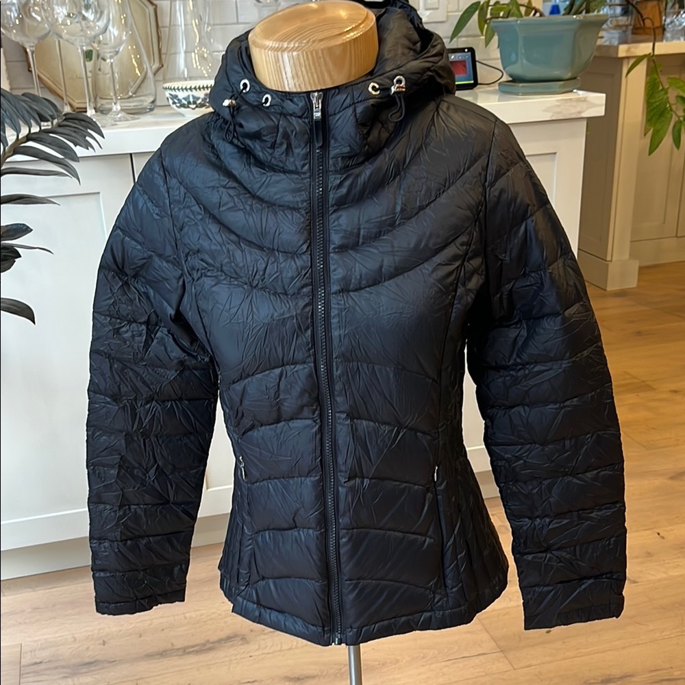 Andrew Marc Black packable Quilted fitted puffer Jacket with duck down filled